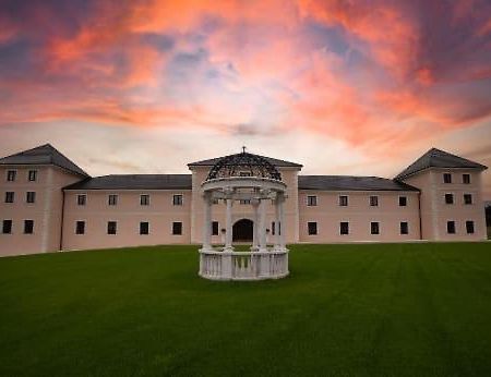 Chateau Sanov Sanov  외부 사진