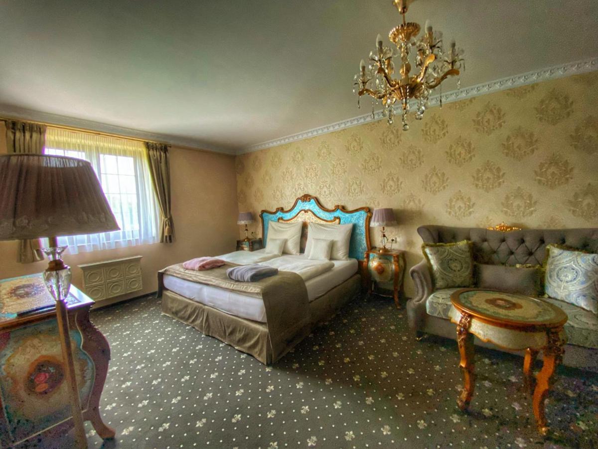 Chateau Sanov Sanov  외부 사진